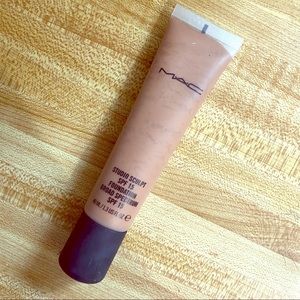 MAC studio sculpt foundation